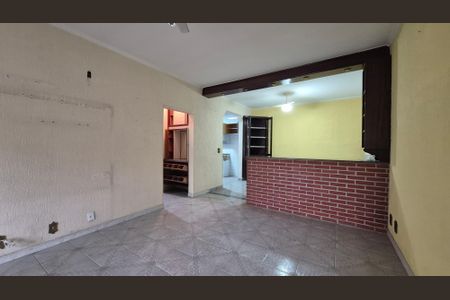 Casa à venda com 125m², 1 quarto e 2 vagas Casa à venda com 125m², 1 quarto e 2 vagasSala