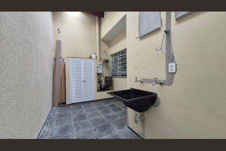 Casa à venda com 125m², 1 quarto e 2 vagas Casa à venda com 125m², 1 quarto e 2 vagasÁrea de serviço