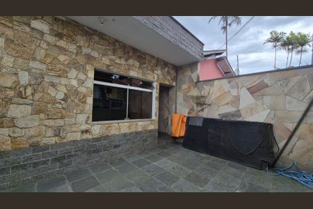 Casa à venda com 125m², 1 quarto e 2 vagas Casa à venda com 125m², 1 quarto e 2 vagasÁrea externa