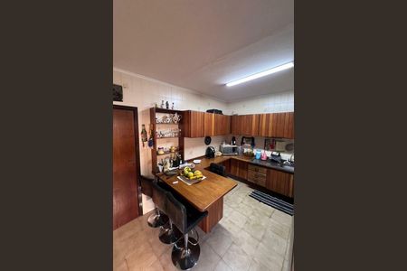 Casa à venda com 336m², 3 quartos e 4 vagas