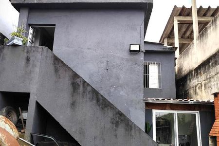 Casa à venda com 222m², 2 quartos e sem vaga