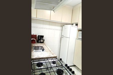 Casa à venda com 61m², 2 quartos e 1 vaga