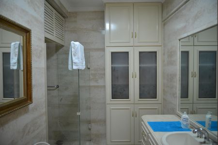 Apartamento à venda com 169m², 3 quartos e 1 vagaBanheiro da Suíte