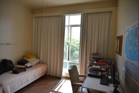 Apartamento à venda com 169m², 3 quartos e 1 vagaQuarto 2