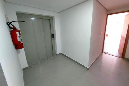 Apartamento à venda com 68m², 2 quartos e 1 vaga