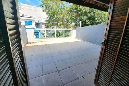 Casa à venda com 150m², 3 quartos e 2 vagas