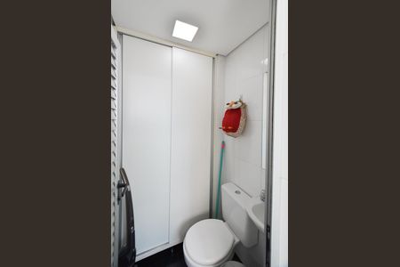 Apartamento à venda com 192m², 4 quartos e 3 vagas Apartamento à venda com 192m², 4 quartos e 3 vagasÁrea de Serviço