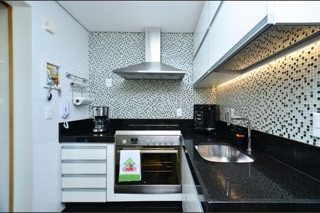 Apartamento à venda com 192m², 4 quartos e 3 vagas Apartamento à venda com 192m², 4 quartos e 3 vagasCozinha