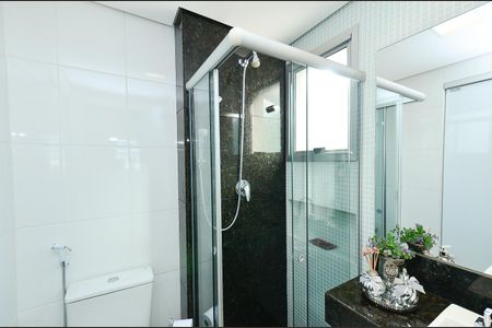 Apartamento à venda com 192m², 4 quartos e 3 vagas Apartamento à venda com 192m², 4 quartos e 3 vagasBanheiro Cobertura