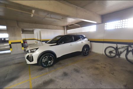 Apartamento à venda com 192m², 4 quartos e 3 vagas Apartamento à venda com 192m², 4 quartos e 3 vagasGaragem