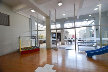 Apartamento à venda com 192m², 4 quartos e 3 vagas Apartamento à venda com 192m², 4 quartos e 3 vagasÁrea comum