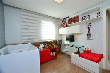 Apartamento à venda com 192m², 4 quartos e 3 vagas Apartamento à venda com 192m², 4 quartos e 3 vagasQuarto 1