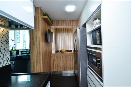 Apartamento à venda com 192m², 4 quartos e 3 vagas Apartamento à venda com 192m², 4 quartos e 3 vagasCozinha