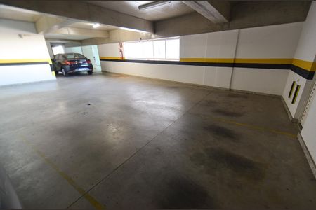 Apartamento à venda com 192m², 4 quartos e 3 vagas Apartamento à venda com 192m², 4 quartos e 3 vagasGaragem