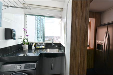 Apartamento à venda com 192m², 4 quartos e 3 vagas Apartamento à venda com 192m², 4 quartos e 3 vagasÁrea de Serviço