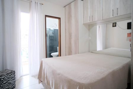 Casa à venda com 135m², 2 quartos e 4 vagasSuíte 2