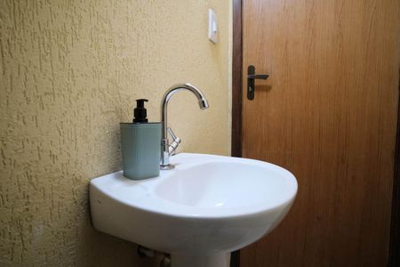 Casa à venda com 135m², 2 quartos e 4 vagasLavabo