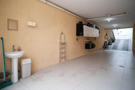 Casa à venda com 135m², 2 quartos e 4 vagasGaragem