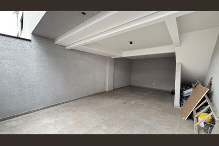 Casa à venda com 110m², 2 quartos e 2 vagas Casa à venda com 110m², 2 quartos e 2 vagasGaragem