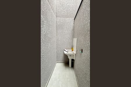 Casa à venda com 110m², 2 quartos e 2 vagas Casa à venda com 110m², 2 quartos e 2 vagasÁrea de Serviço