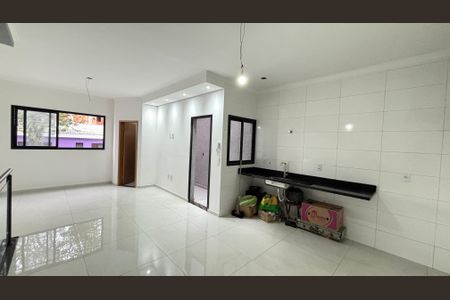 Casa à venda com 110m², 2 quartos e 2 vagas Casa à venda com 110m², 2 quartos e 2 vagasSala de Jantar