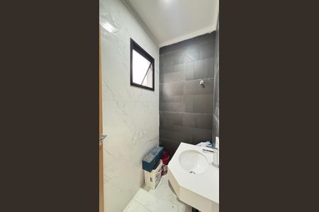 Casa à venda com 110m², 2 quartos e 2 vagas Casa à venda com 110m², 2 quartos e 2 vagasLavabo