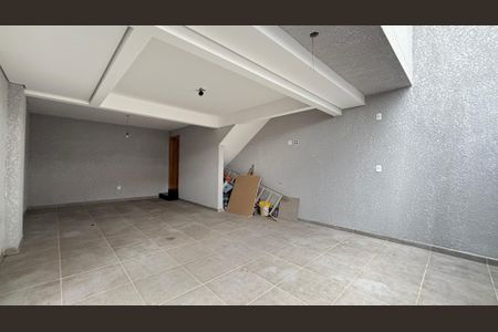 Casa à venda com 110m², 2 quartos e 2 vagas Casa à venda com 110m², 2 quartos e 2 vagasGaragem