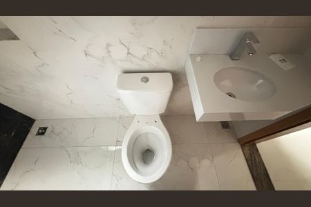 Casa à venda com 110m², 2 quartos e 2 vagas Casa à venda com 110m², 2 quartos e 2 vagasBanheiro da Suíte 2