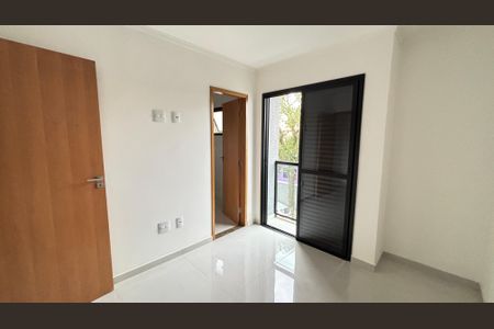 Casa à venda com 111m², 2 quartos e 2 vagas Casa à venda com 111m², 2 quartos e 2 vagasSuite 2