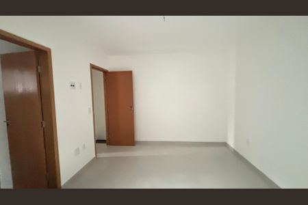 Casa à venda com 111m², 2 quartos e 2 vagas Casa à venda com 111m², 2 quartos e 2 vagasSuite