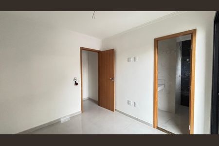 Casa à venda com 111m², 2 quartos e 2 vagas Casa à venda com 111m², 2 quartos e 2 vagasSuite 2