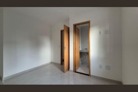 Casa à venda com 77m², 2 quartos e 2 vagas Casa à venda com 77m², 2 quartos e 2 vagasSuíte 2