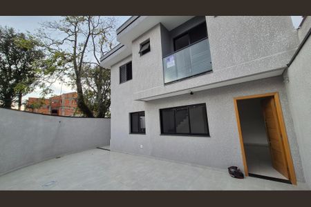 Casa à venda com 77m², 2 quartos e 2 vagas Casa à venda com 77m², 2 quartos e 2 vagasÁrea externa