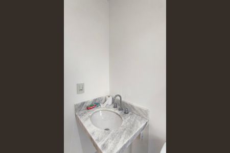 Apartamento à venda com 152m², 3 quartos e 2 vagas Apartamento à venda com 152m², 3 quartos e 2 vagasBanheiro da Suíte 2