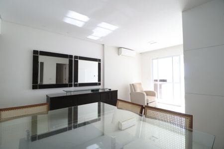 Apartamento para alugar com 110m², 3 quartos e 2 vagasSala