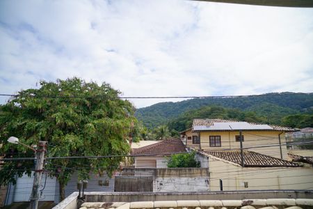 Casa à venda com 585m², 4 quartos e 3 vagas Casa à venda com 585m², 4 quartos e 3 vagasVista da suíte 1