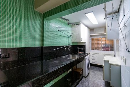 Casa de condomínio para alugar com 380m², 4 quartos e 4 vagas Casa de condomínio para alugar com 380m², 4 quartos e 4 vagasÁrea de Serviço