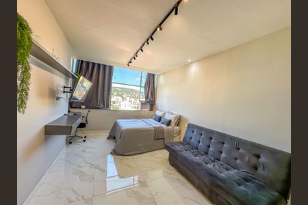 Studio à venda com 33m², 1 quarto e sem vaga Studio à venda com 33m², 1 quarto e sem vagaStudio