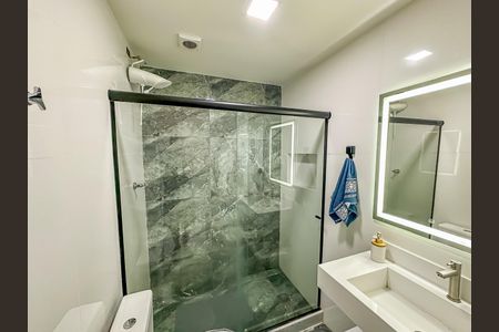 Studio à venda com 33m², 1 quarto e sem vaga Studio à venda com 33m², 1 quarto e sem vagaBanheiro