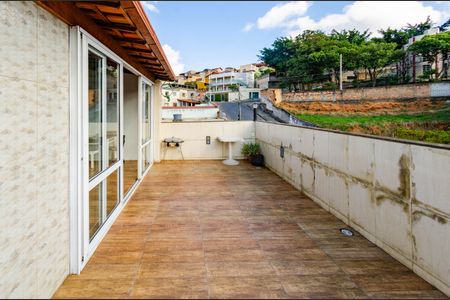 Apartamento à venda com 95m², 3 quartos e 1 vaga Apartamento à venda com 95m², 3 quartos e 1 vagaCobertura