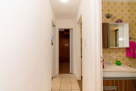 Apartamento à venda com 57m², 2 quartos e 1 vaga Apartamento à venda com 57m², 2 quartos e 1 vagaCorredor