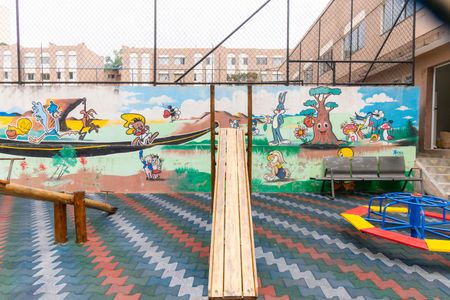 Apartamento à venda com 57m², 2 quartos e 1 vaga Apartamento à venda com 57m², 2 quartos e 1 vagaÁrea comum - Playground