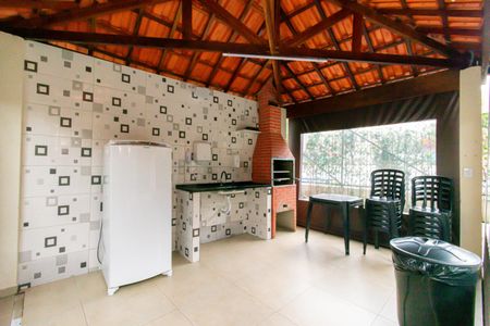 Apartamento à venda com 57m², 2 quartos e 1 vaga Apartamento à venda com 57m², 2 quartos e 1 vagaÁrea comum - Churrasqueira