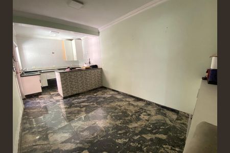 Casa à venda com 300m², 3 quartos e 2 vagasFoto 08