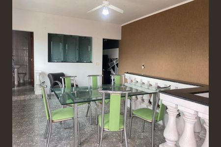 Casa à venda com 300m², 3 quartos e 2 vagasFoto 03