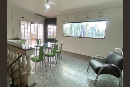 Casa à venda com 300m², 3 quartos e 2 vagasFoto 04