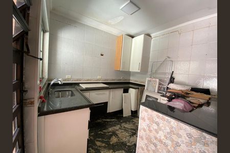 Casa à venda com 300m², 3 quartos e 2 vagasFoto 06
