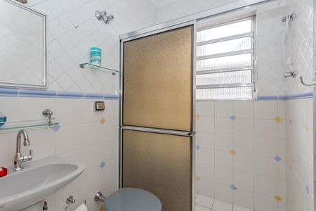 Casa à venda com 290m², 4 quartos e 3 vagasCasa- Banheiro 