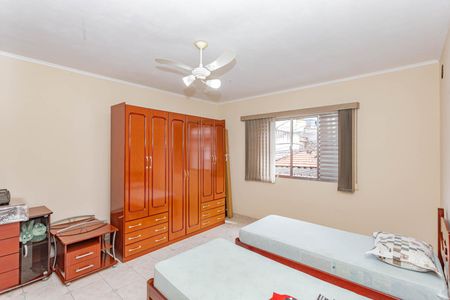 Casa à venda com 290m², 4 quartos e 3 vagasCasa- Quarto