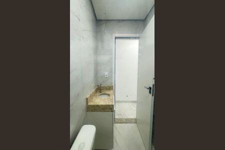 Apartamento à venda com 69m², 2 quartos e 1 vaga Apartamento à venda com 69m², 2 quartos e 1 vagaBanheiro